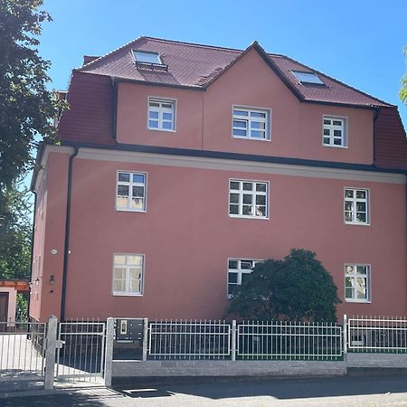 Apartment-Haus Landeskrone Дрезден Экстерьер фото